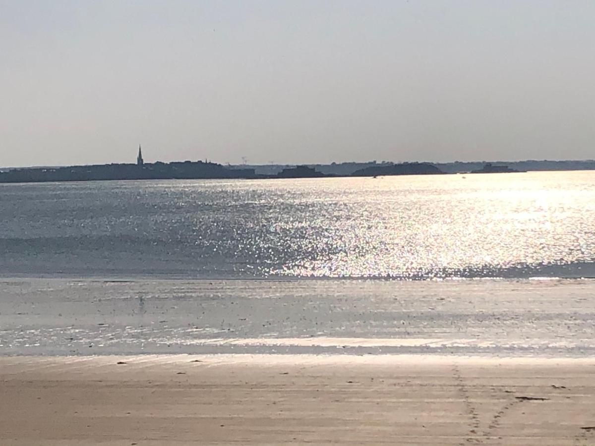 Le Cezembre, Au Pied De La Plage Saint-Malo Exteriér fotografie