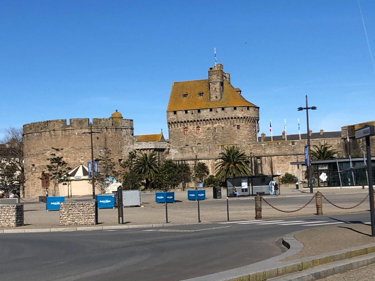 Le Cezembre, Au Pied De La Plage Saint-Malo Exteriér fotografie